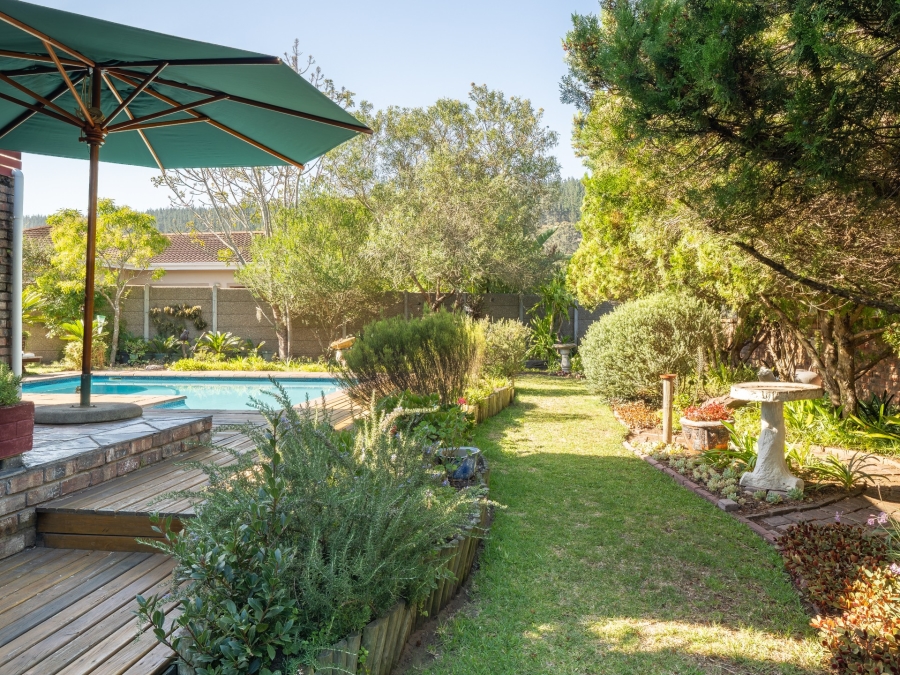 4 Bedroom Property for Sale in Groenvallei Western Cape